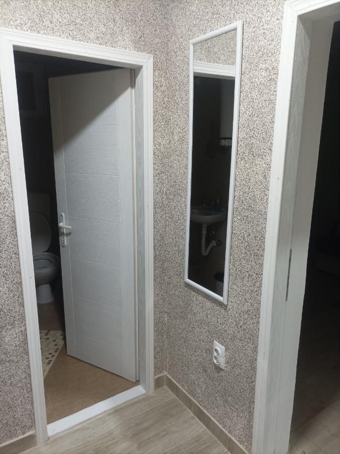 Apartmani Marija Zemun Zemun Polje 외부 사진