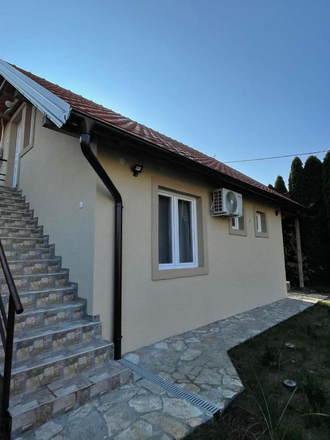 Apartmani Marija Zemun Zemun Polje 외부 사진